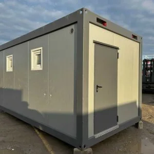 container sanitario 3×6 metros – 6 duchas, 2 lavabos, calentador 300 litros
